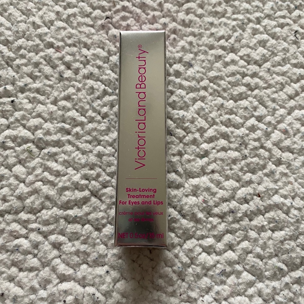 VictoriaLand Beauty Treatment For Eyes & Lips